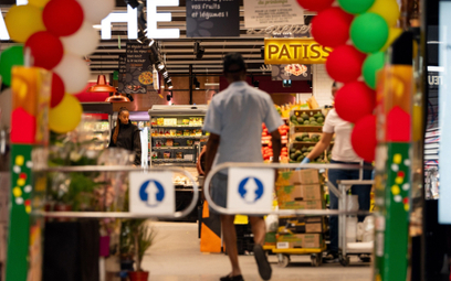 Francuska sieć supermarketów uratowana przez czeskiego miliardera
