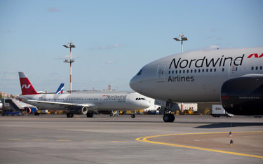 Moskwa, Szeremietiewo: samochód wbił się w samolot Nordwind