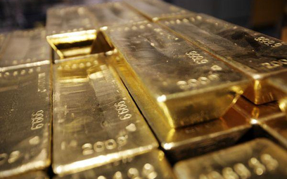 Cena złota przekroczyła tysiąc dolarów