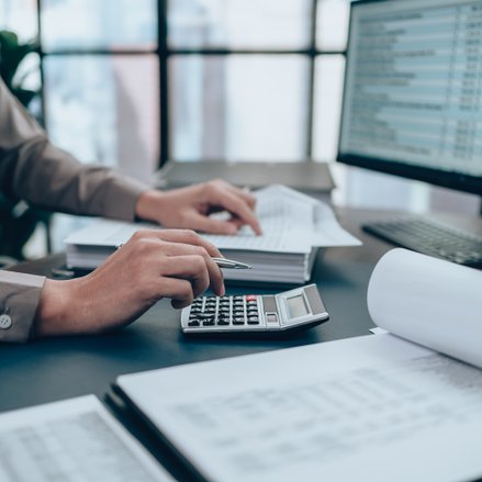 Samofakturowanie w KSeF – wystawianie i akceptacja faktur