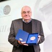 W czwartek w siedzibie &#8222;Rzeczpospolitej&#8221; prof. Jerzy Zajadło odebrał Nagrodę im. Edwarda
