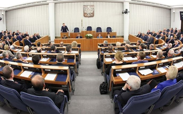 Senat zarekomendował kilkadziesiąt poprawek do "Polskiego Ładu" PiS