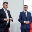 Choć Zbigniew Ziobro i Mateusz Morawiecki toczą zaciekły spór w sprawie KPO, to jednak wciąż zakłada