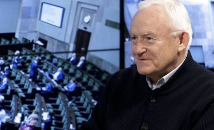 Miller: Prezydent powinien był zaprosić Putina na 1 września