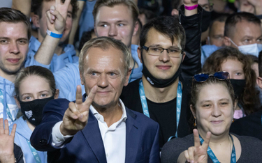 Donald Tusk wśród młodych
