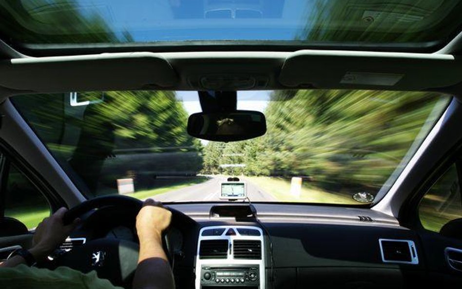 Auto bez pełnego odliczenia VAT, ale za to z kosztami w CIT