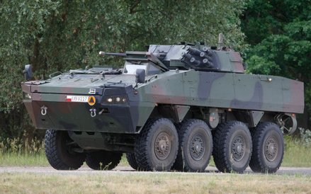 Kołowy transporter Rosomak