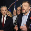Sondaż: Lewica wyprzedziła partię Hołowni. PiS prowadzi, ale bez większości
