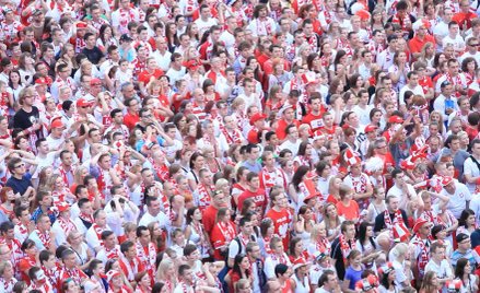 "Biało-czerwoni" Konrada Pustoły