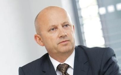 Prezes Apatora Mirosław Klepacki przewiduje poprawę rentowności grupy.