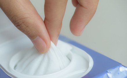 Wygoda przegrała z ekologią. Wilgotne chusteczki znikną z rynku