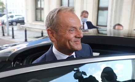 Sondaż: Tusk po odebraniu prawa jazdy powinien przestać szefować PO? Za 36 proc.
