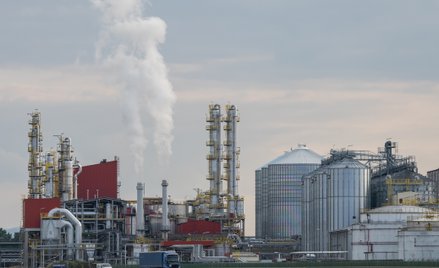 Przerwana poprawa w przemyśle