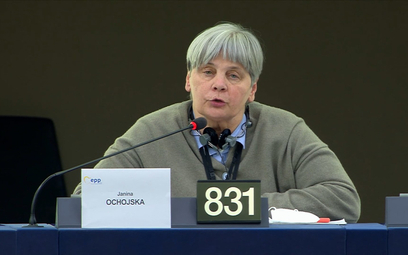 Janina Ochojska: Nie musimy bronić naszych granic, bo nikt ich nie atakuje