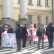 Lokatorzy protestują, miasto szuka rady