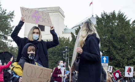 Jacek Nizinkiewicz: Czy władza celowo naraża Polaków