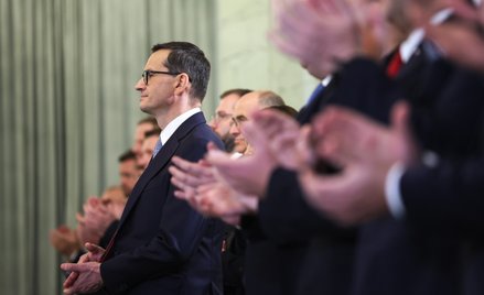 Prawo i Sprawiedliwość stawia pod ścianą polityków koalicji demokratycznej