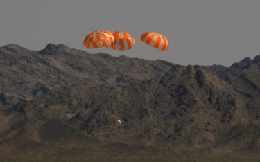 Test kapsuły Orion na pustyni w Arizonie