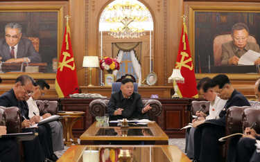 Kim Dzong Un wzywa do zwiększenia potęgi militarnej