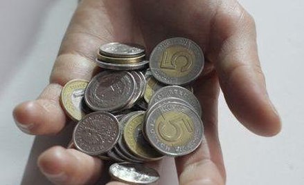 Kryzys finansowy uderza w oszczędności Polaków