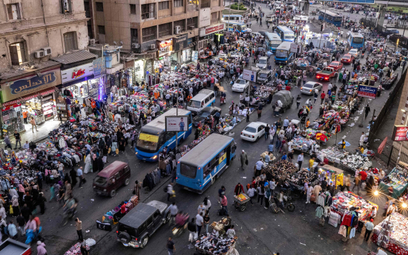Zatłoczony Kair. W wielkiej aglomeracji przybywa ostatnio ponad 400 tysięcy mieszkańców rocznie