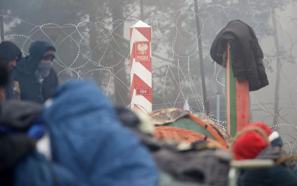 Uchodźcy na granicy z Polską bez nadziei na pomoc