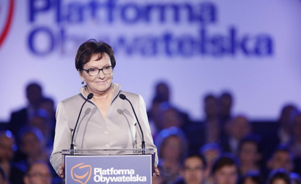 Liderzy opozycji powinni wznieść się ponad własne ambicje i pomyśleć o Polsce.
