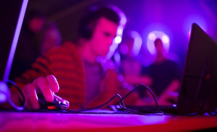 E-Sport na fali wznoszącej