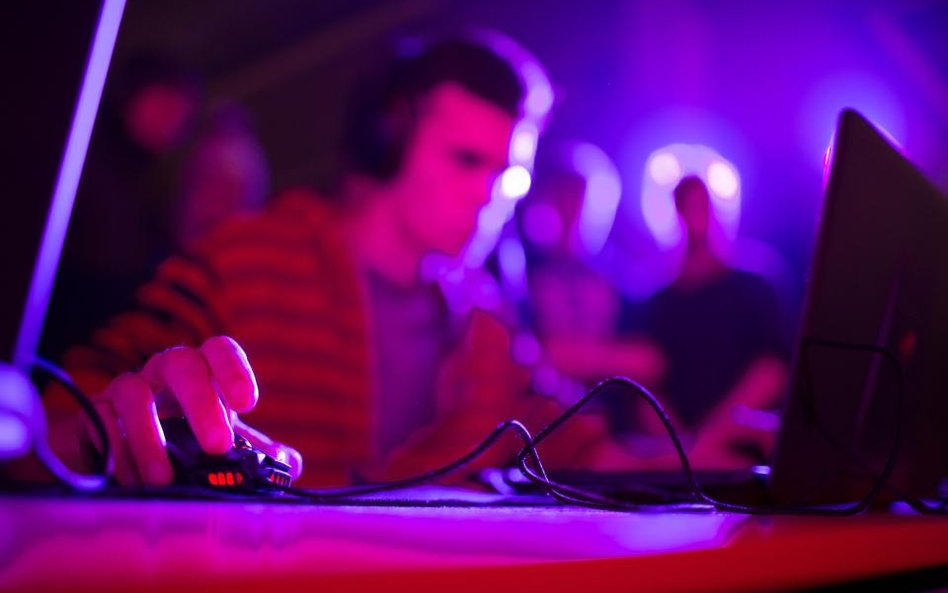 E-Sport na fali wznoszącej