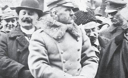 "Rzeczpospolita" pisała. 1922: Rezygnacja Piłsudskiego