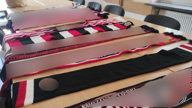 W trakcie rozboju zabrali im plecak. W środku znajdowały się m.in. ubrania oraz szaliki klubu sporto