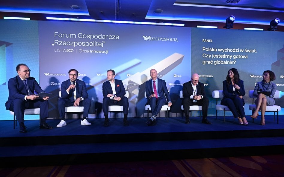 Debata „Polska wychodzi w świat. Czy jesteśmy gotowi grać globalnie?” podczas Forum Gospodarczego „R
