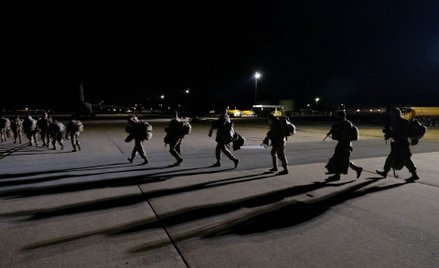 Amerykańscy żołnierze w drodze do Polski