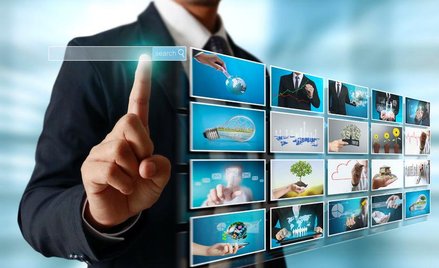 Pojedynek internetu z telewizją nabiera tempa