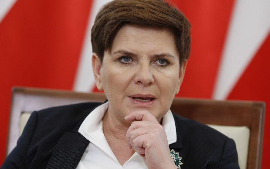 Szydło: zakup śmigłowców to priorytet