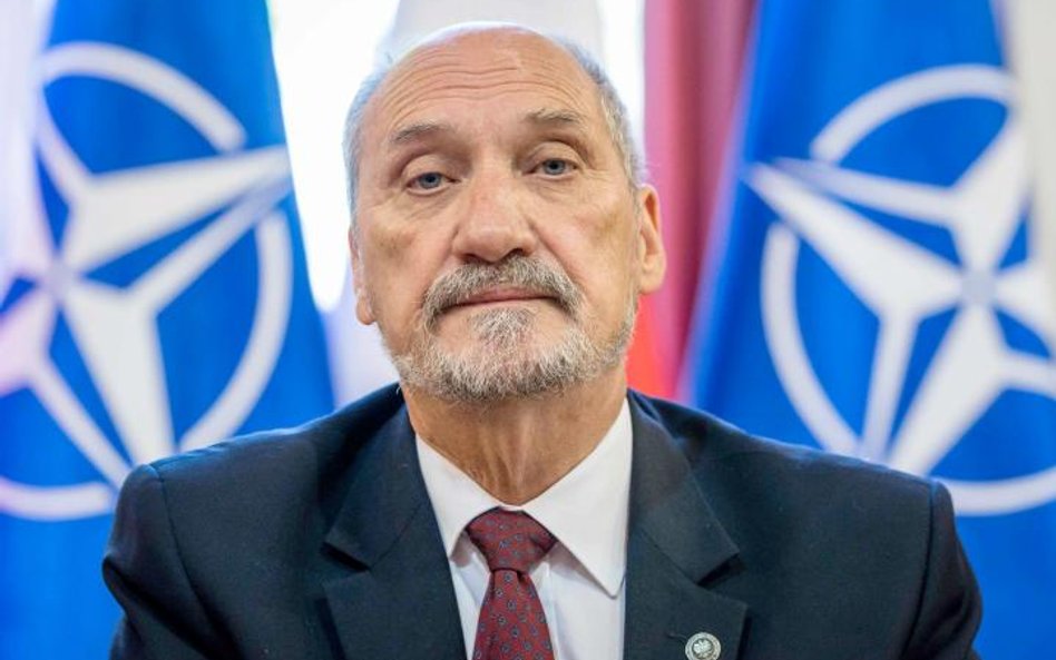 Antoni Macierewicz z sojusznika Jarosława Kaczyńskiego stał się jego największym i najgroźniejszym p