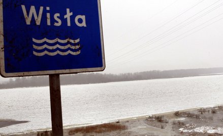 Podniesiony poziom rzeki Wisły w Płocku w 2010 roku.