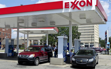 Droga ropa winduje zyski Exxon Mobil