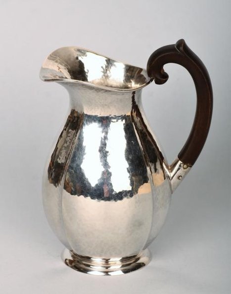 Poznańska galeria Stanisława Bogackiego oferuje dawną sztukę użytkową.