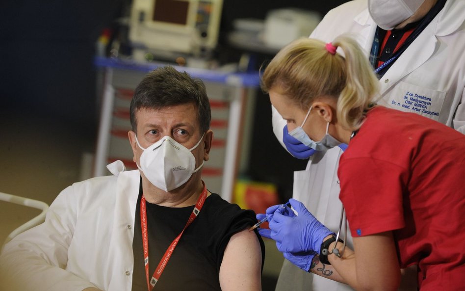 Polacy zaszczepią się na Covid na Wyspach