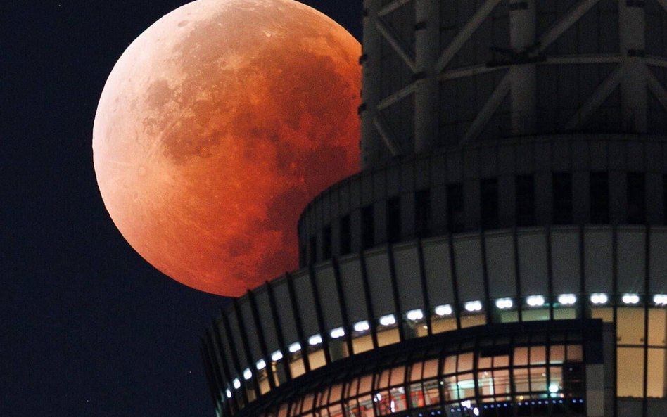 Tak prezentuje się tzw. Krwawy Księżyc