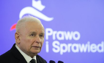 Prezes PiS Jarosław Kaczyński podczas konferencji prasowej w Sejmie