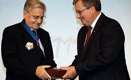 Prezydent RP Bronisław Komorowski odznaczył prezesa EBC Jeana- -Claude’a Tricheta Krzyżem Komandorsk