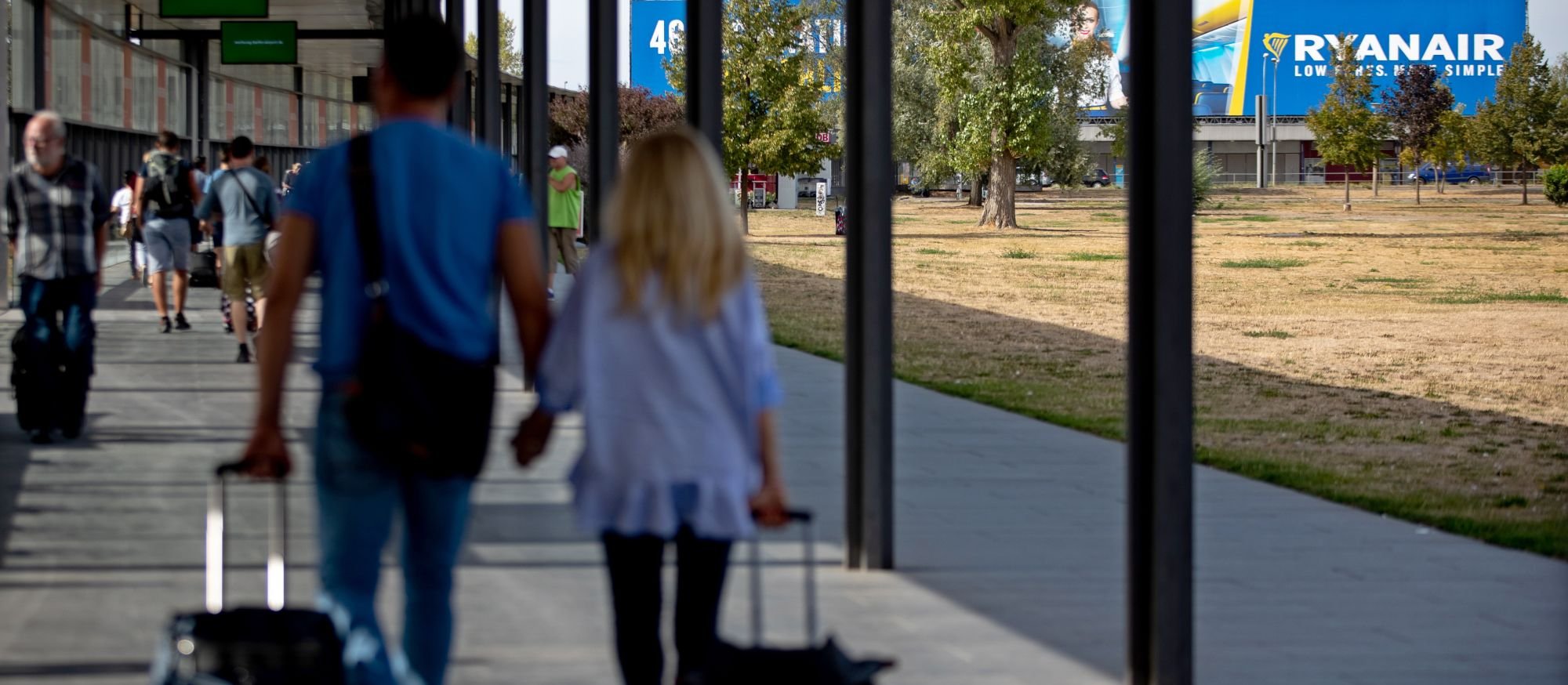 Ryanair: Więcej czasu w nadanie bagażu i więcej samoobsługowych kiosków na lotniskach