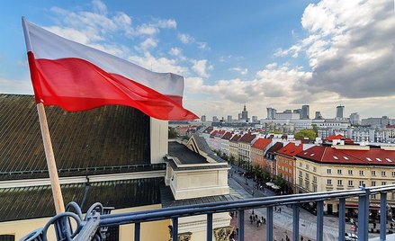 Inicjatywa Ziobry: flagi przy wszystkich gmachach wymiaru sprawiedliwości na stałe