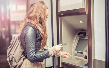 Darmowe bankomaty w Polsce i na świecie oferują: Millennium, PKO BP i BGŻ BNP Paribas