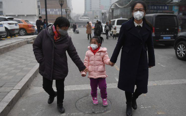 Smog paraliżuje pekińskie lotnisko