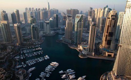 Zatrudniają i dobrze płacą