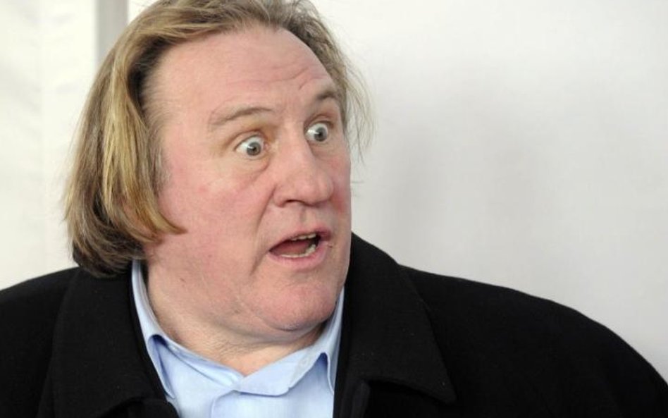 Depardieu oddał mocz na pokładzie samolotu