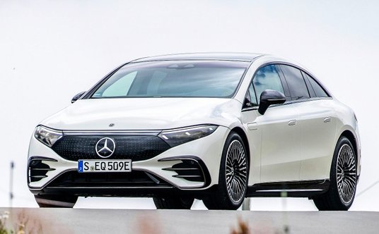 Mercedes EQS